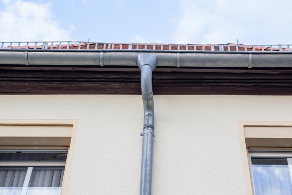 Cost of Commercial Gutter Maintenance in Roswell