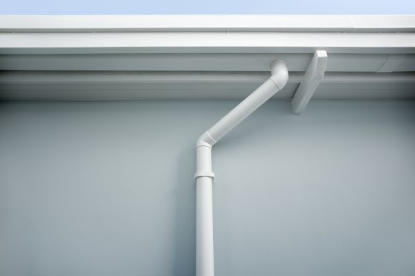 Downspout Unclogging in Roswell